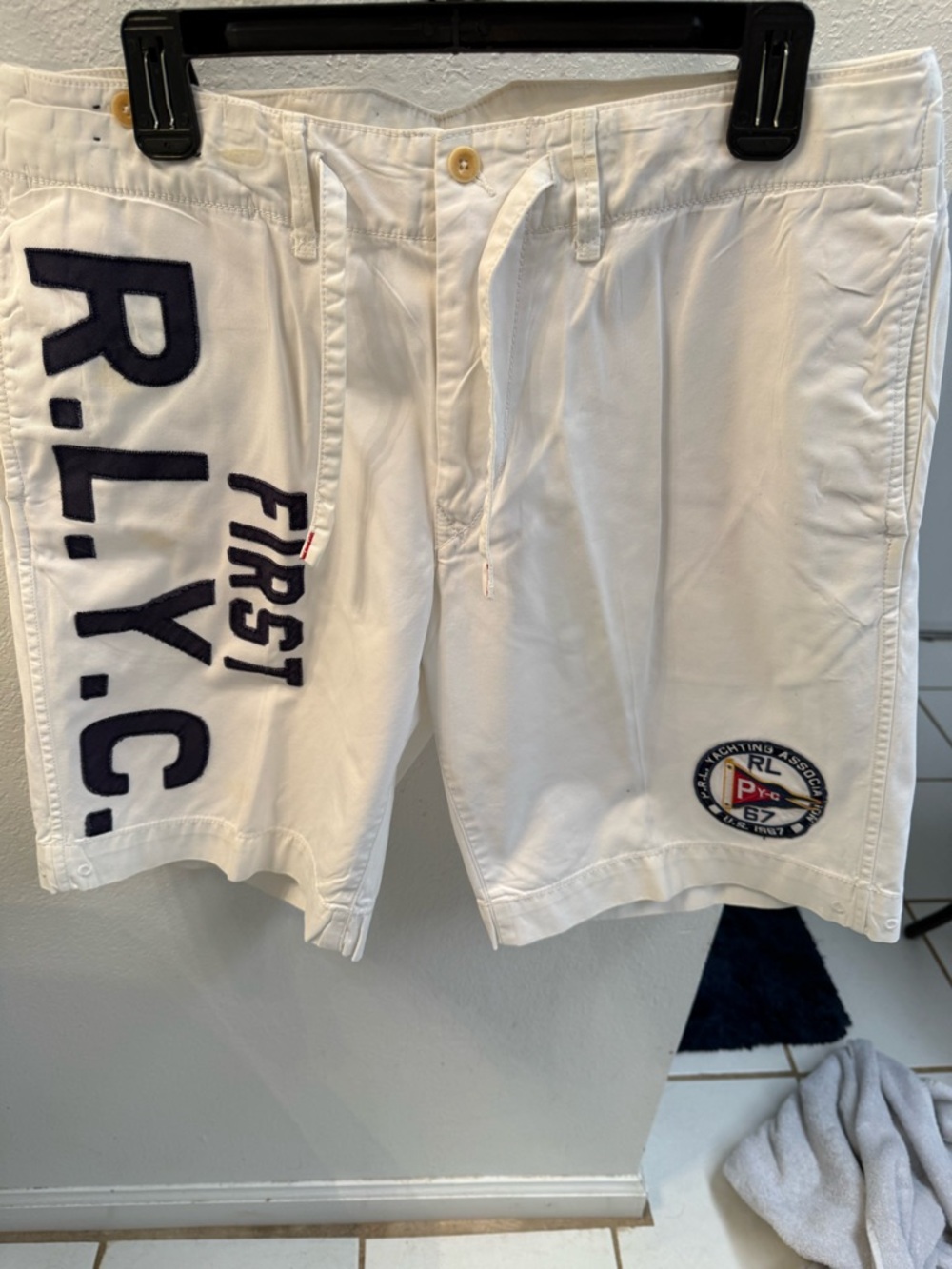 Polo Ralph Lauren Men's Shorts White With Navy Blue Preppy Boat Shorts Size 33